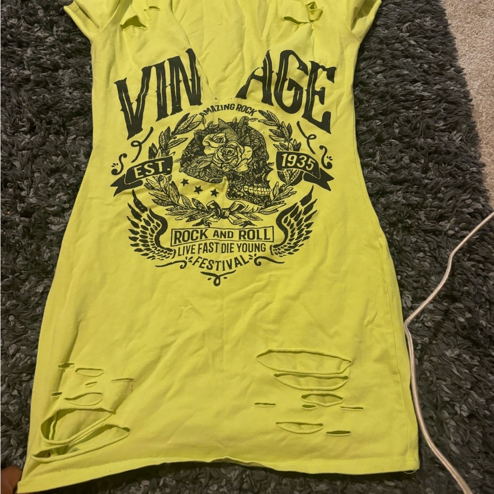 Size small